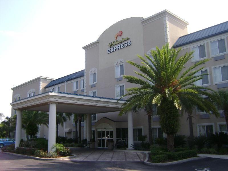 Holiday Inn Express Hotel & Suites Gainesville, An Ihg Hotel Exterior photo